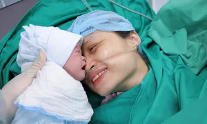 Cạn trứng ở tuổi 20